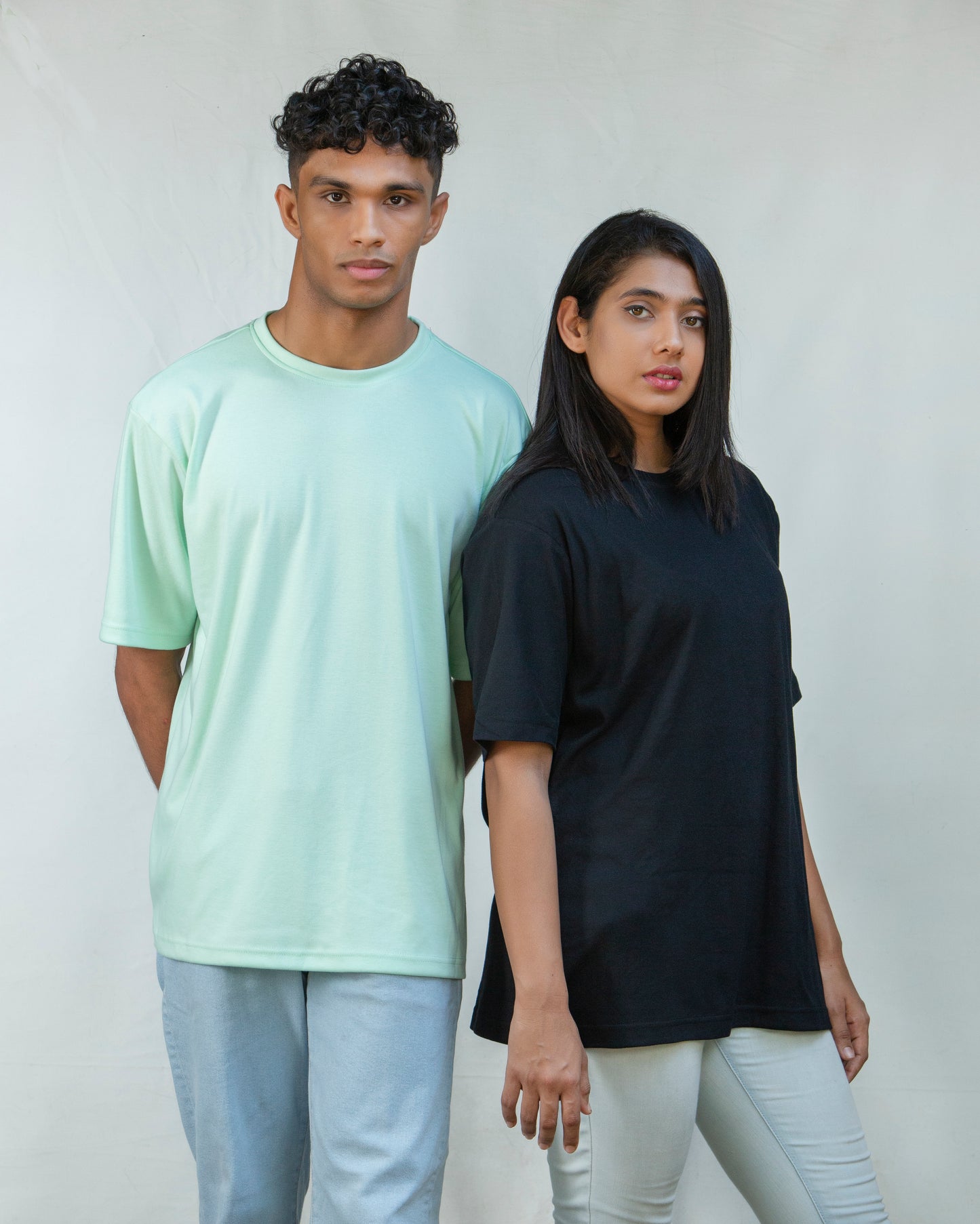 Oversized Plain Tee (Uni-sex)